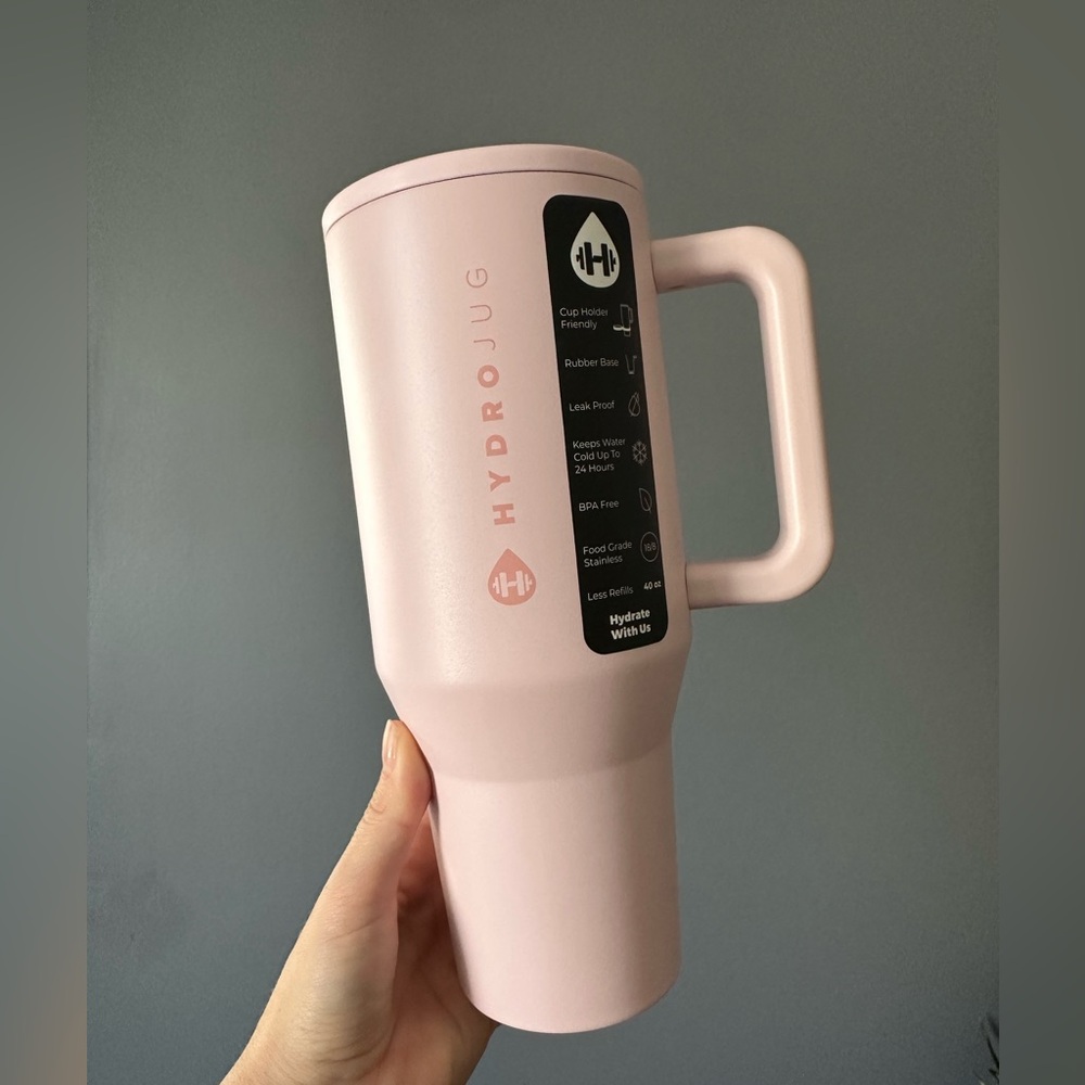 Hydrojug traveler 40 oz pink sand BNWT